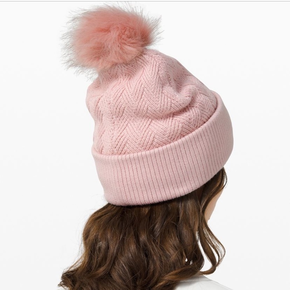 LAST SET: Lululemon Sherpa Weave Beanie Hat & Mittens - Picture 5 of 16